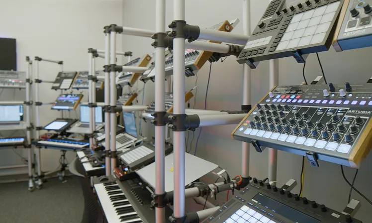 プロダクションスタジオ