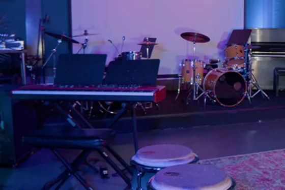 パフォーマンススペース