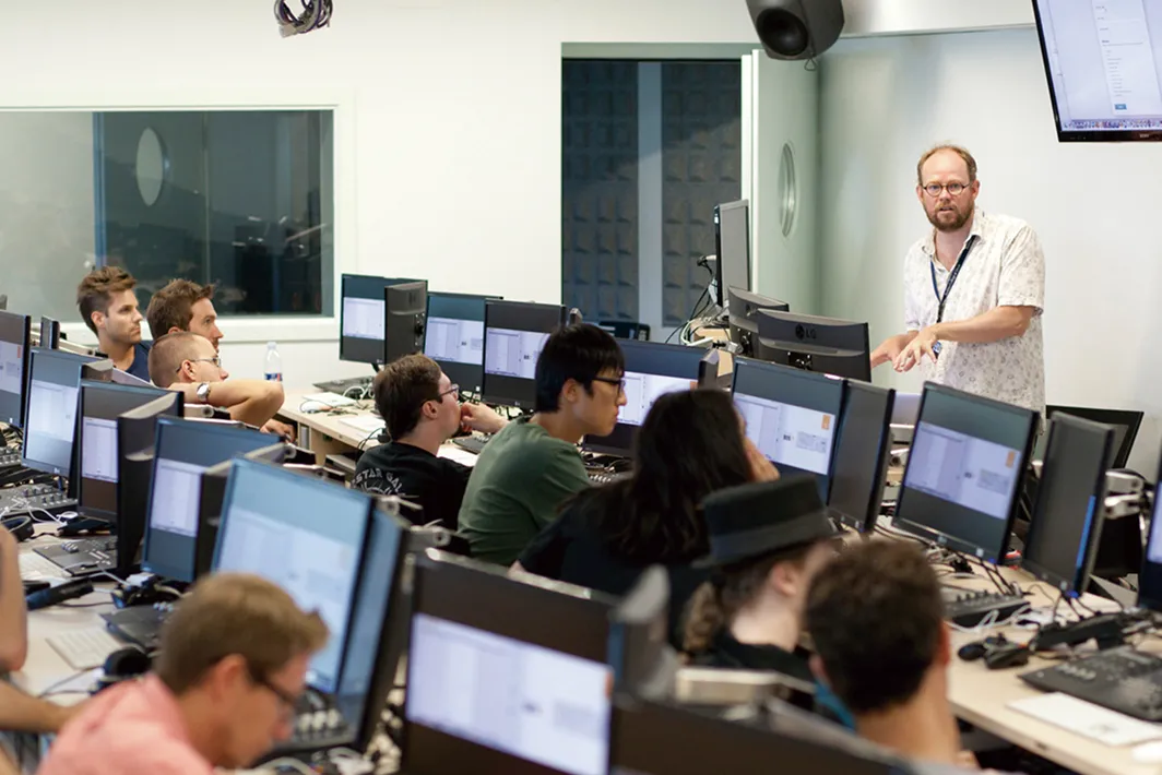 プロミュージシャン ワールド パフォーミングアーツ科