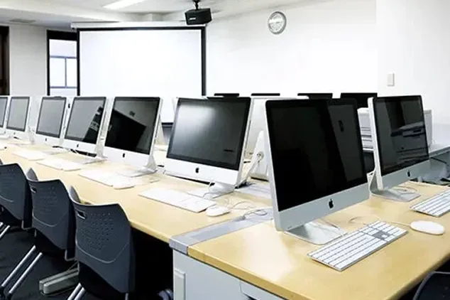 PCルーム / 機材管理室